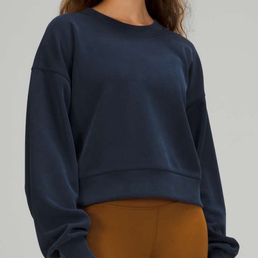 Navy Lululemon Cropped Crewneck